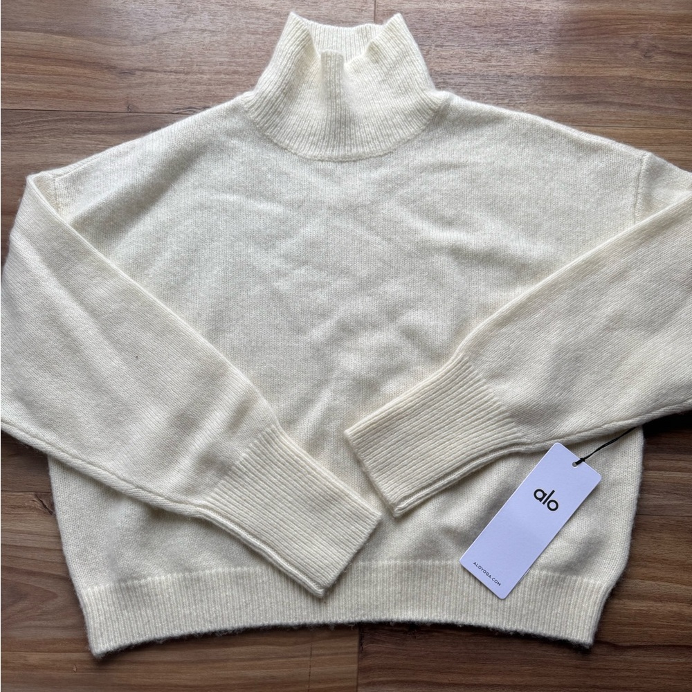 Alo Wool Cashmere New Class Turtleneck Sweater
